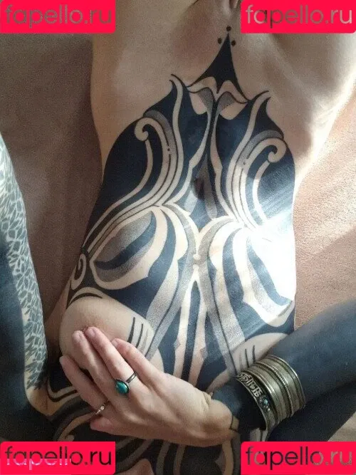 Lisbeth Mueller / Lisbethmueller / darkest.lilith / darkestlilith1 Onlyfans Photo Gallery 