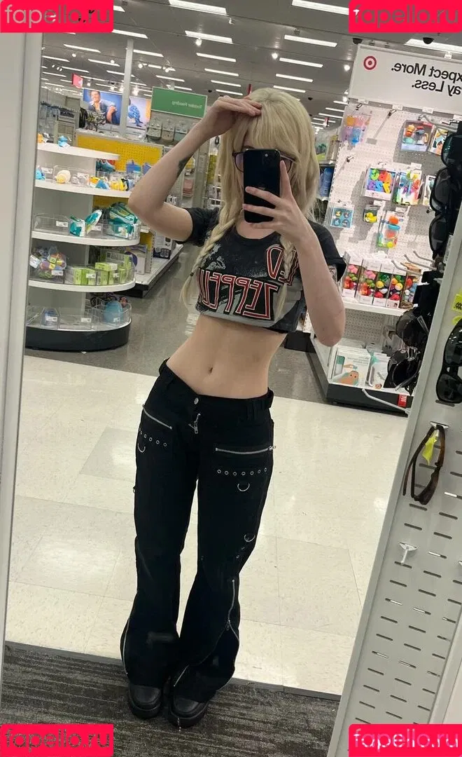 Sushiflavoredmilk / sushiflvredmilk Onlyfans Photo Gallery 