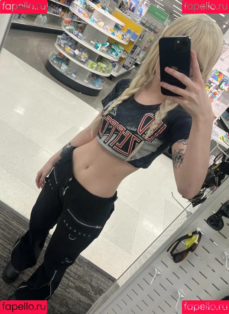 Sushiflavoredmilk / sushiflvredmilk Onlyfans Photo Gallery 