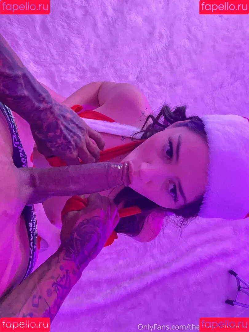 Alyx Star / Alyx.Star / alyxstar / staralyx Onlyfans Photo Gallery 