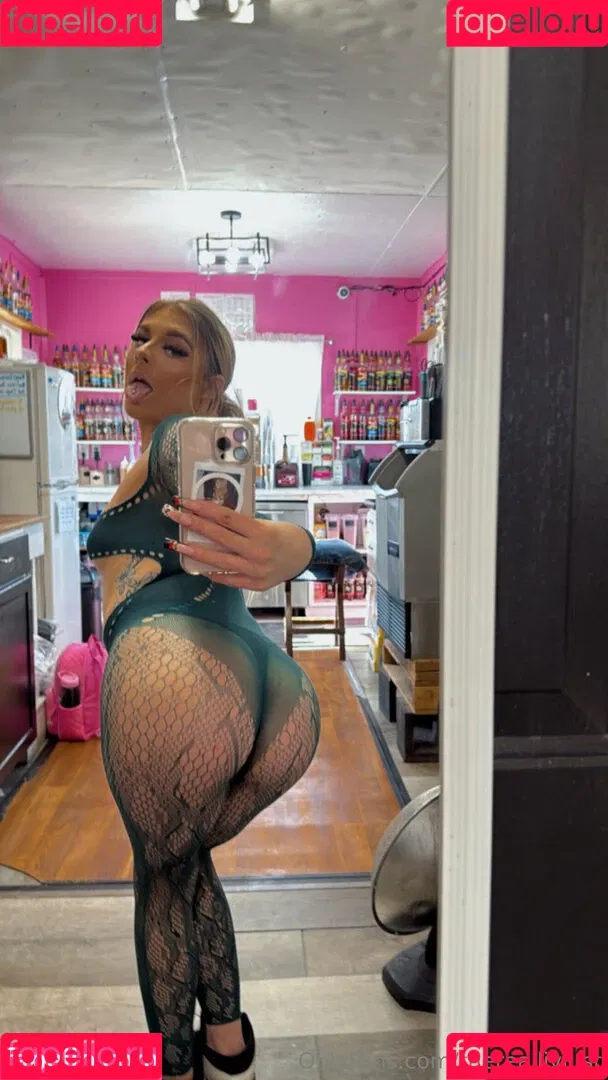 thereallivlust Onlyfans Photo Gallery 