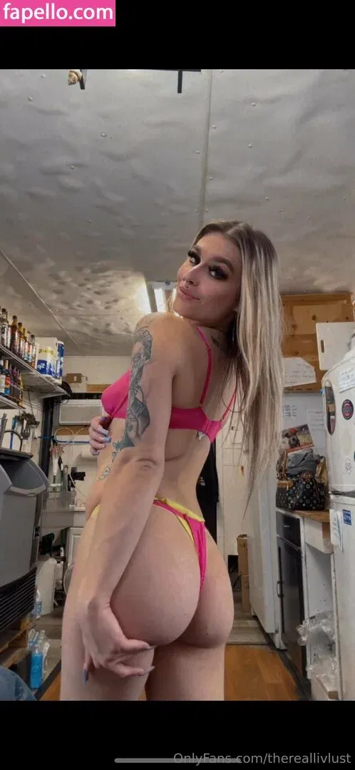 thereallivlust Onlyfans Photo Gallery 