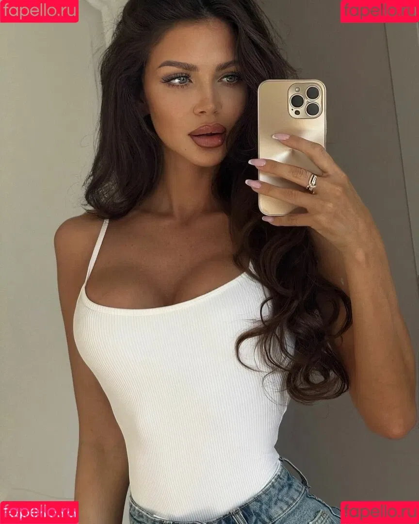 Aminova Inna / aminova.inna.555 / missinna Onlyfans Photo Gallery 