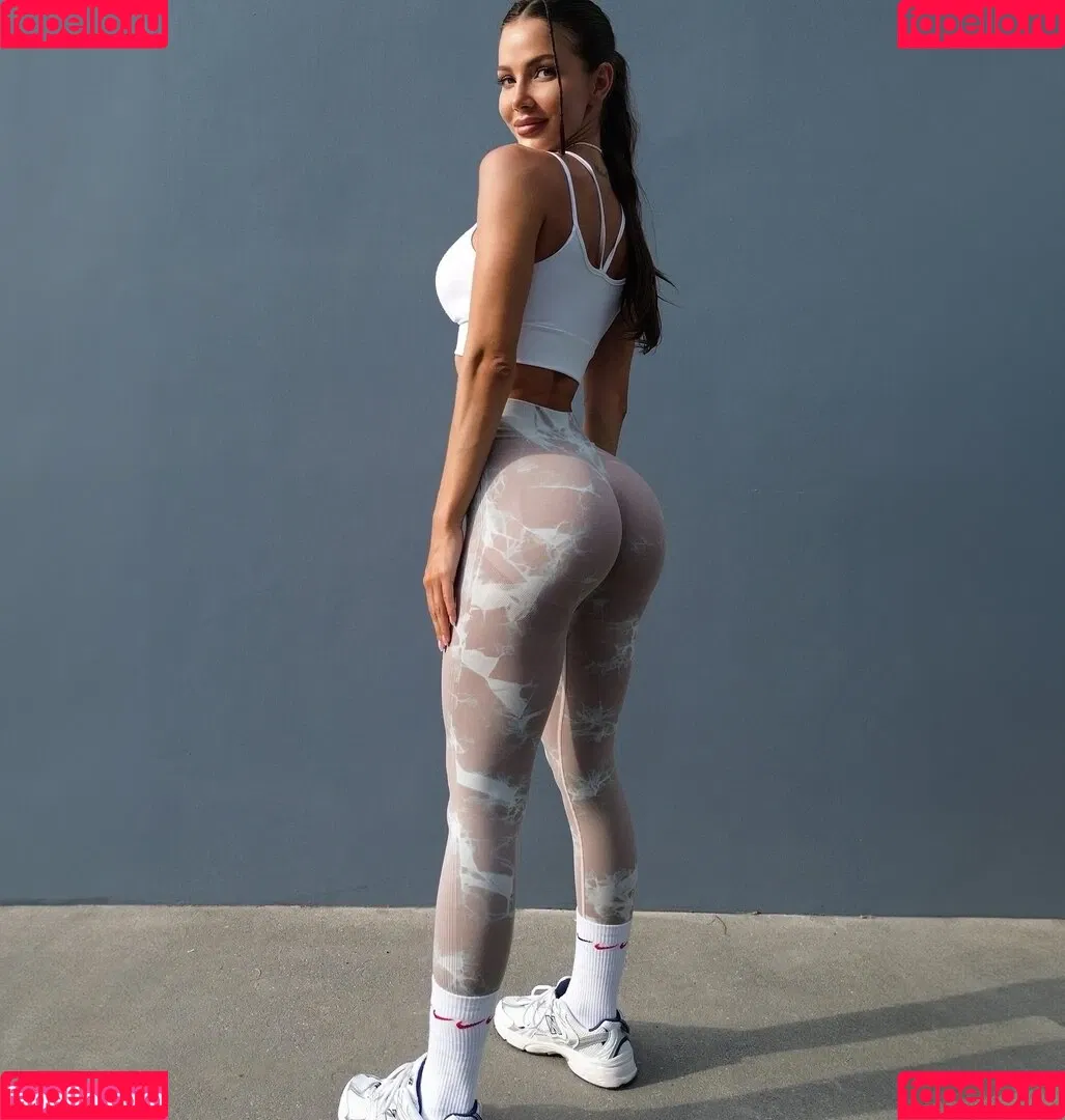 Aminova Inna / aminova.inna.555 / missinna Onlyfans Photo Gallery 