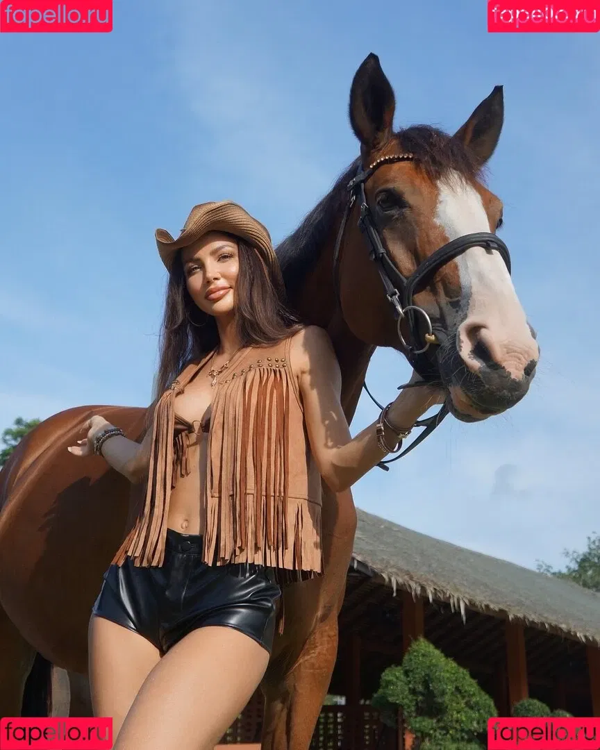 Aminova Inna / aminova.inna.555 / missinna Onlyfans Photo Gallery 