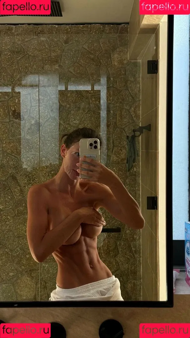 Aminova Inna / aminova.inna.555 / missinna Onlyfans Photo Gallery 