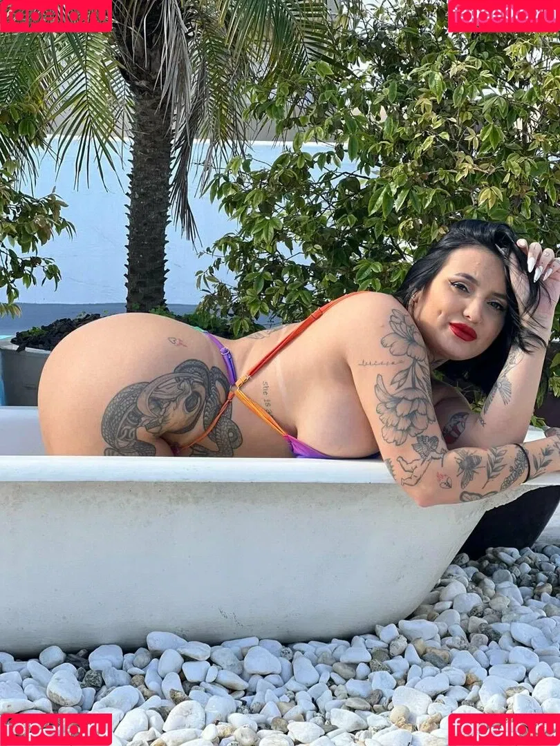 Pah Suelen / pah_suelen Onlyfans Photo Gallery 