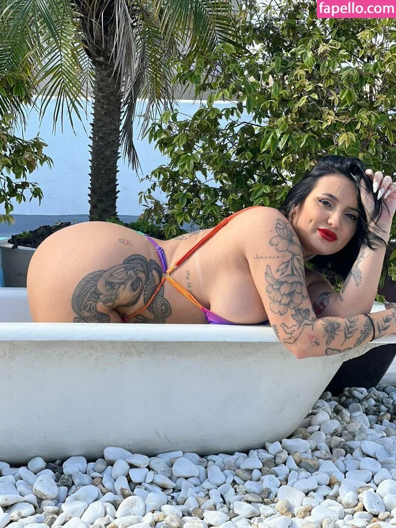 Pah Suelen / pah_suelen Onlyfans Photo Gallery 