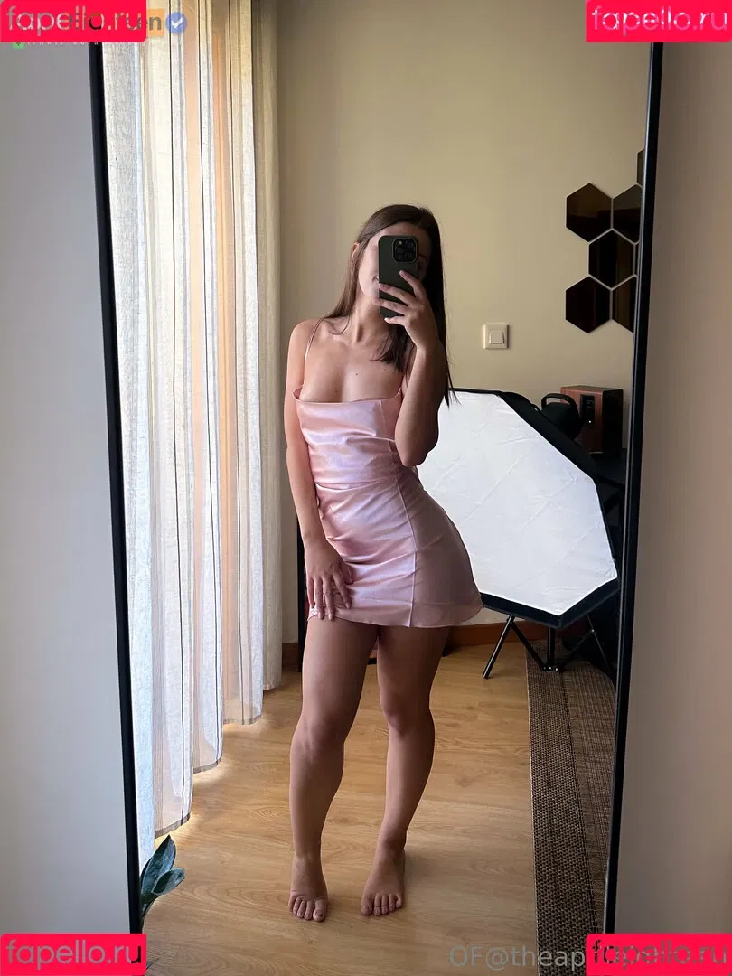April Eighteen / theaprileighteen / therealapril18 Onlyfans Photo Gallery 