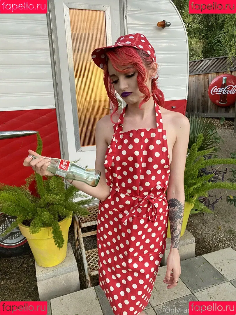 Lola Fae / LolaFaeXXX / dominalolafae / lolafae Onlyfans Photo Gallery 