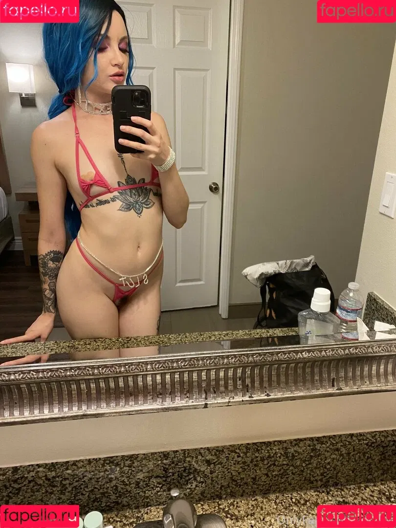Lola Fae / LolaFaeXXX / dominalolafae / lolafae Onlyfans Photo Gallery 