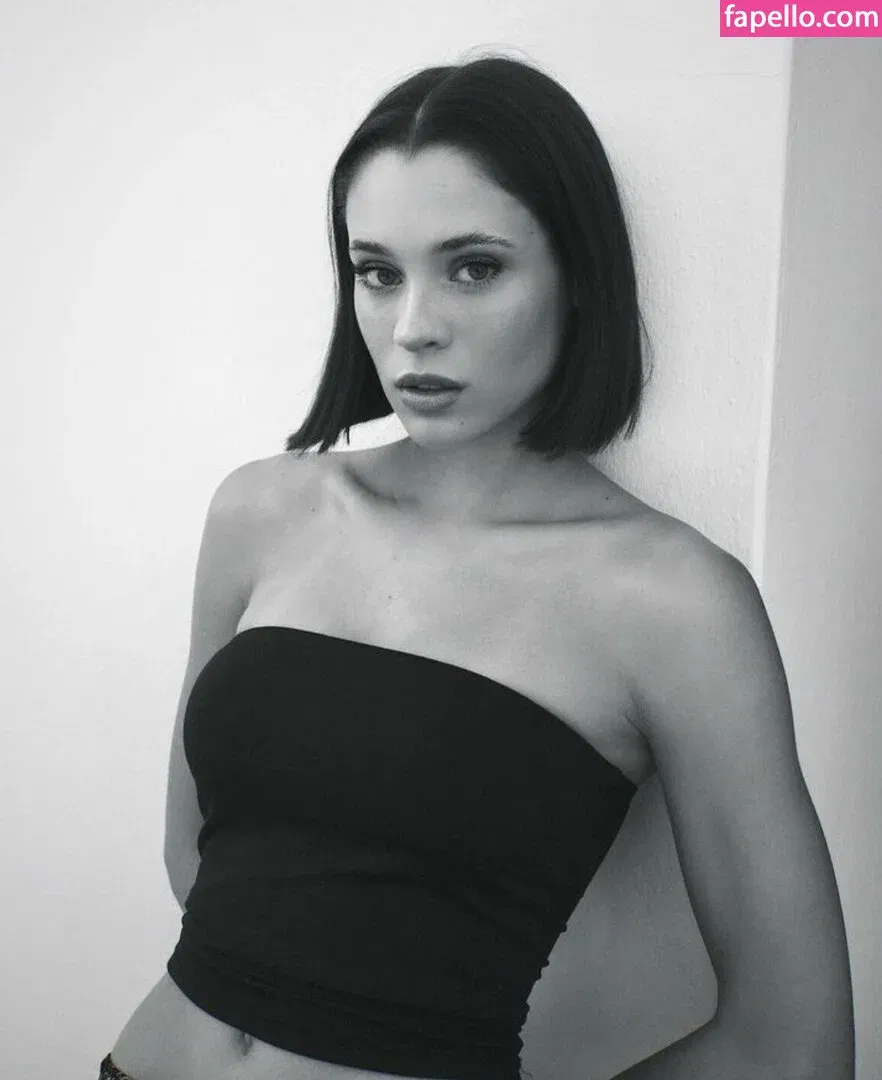 Daniela Melchior / danielamelchior Onlyfans Photo Gallery 