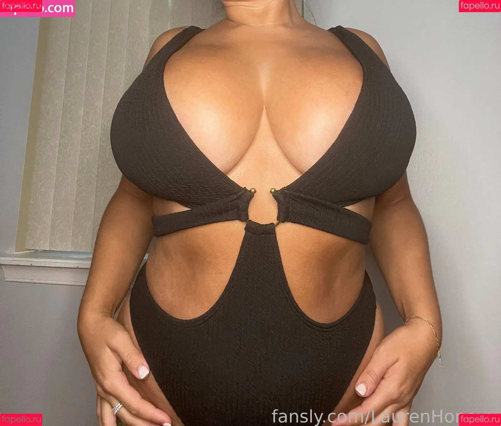 LaurenHoneyy / LaurenHoneyy2 / laurenhoney / littlehoney Onlyfans Photo Gallery 