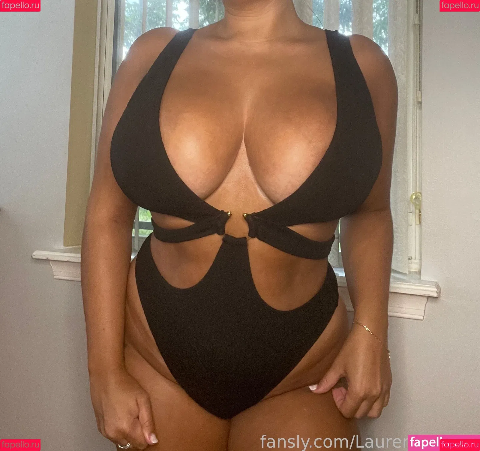 LaurenHoneyy / LaurenHoneyy2 / laurenhoney / littlehoney Onlyfans Photo Gallery 