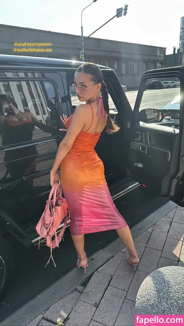 KarnaVal / karna.val Onlyfans Photo Gallery 