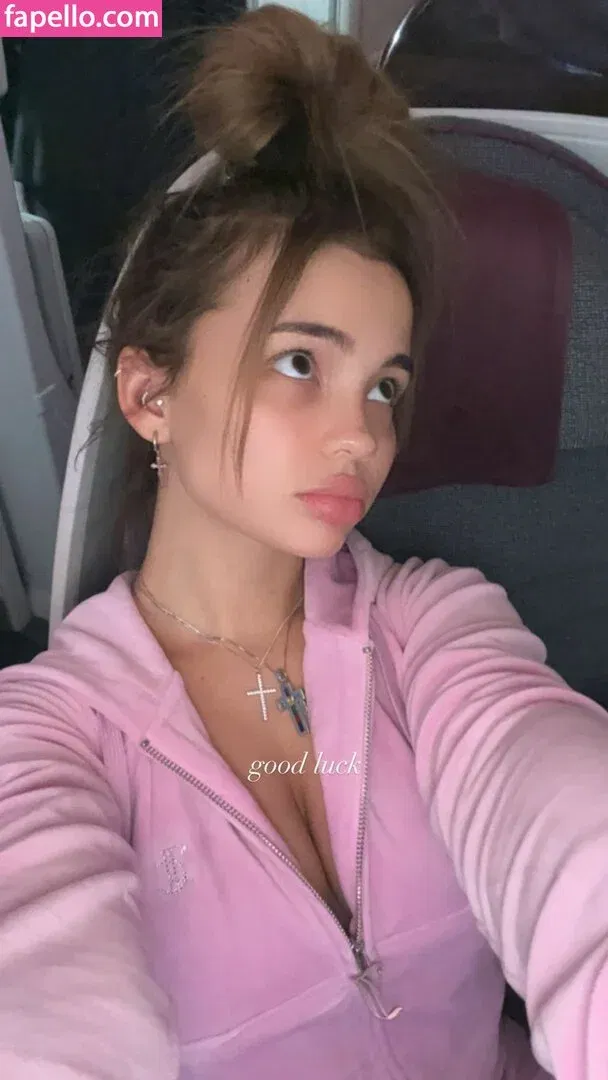 KarnaVal / karna.val Onlyfans Photo Gallery 