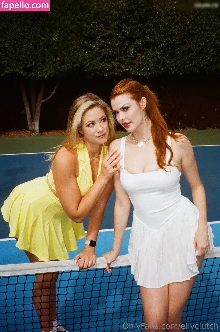 Elly Clutch / PeachGoneWild / ellyclutch Onlyfans Photo Gallery 