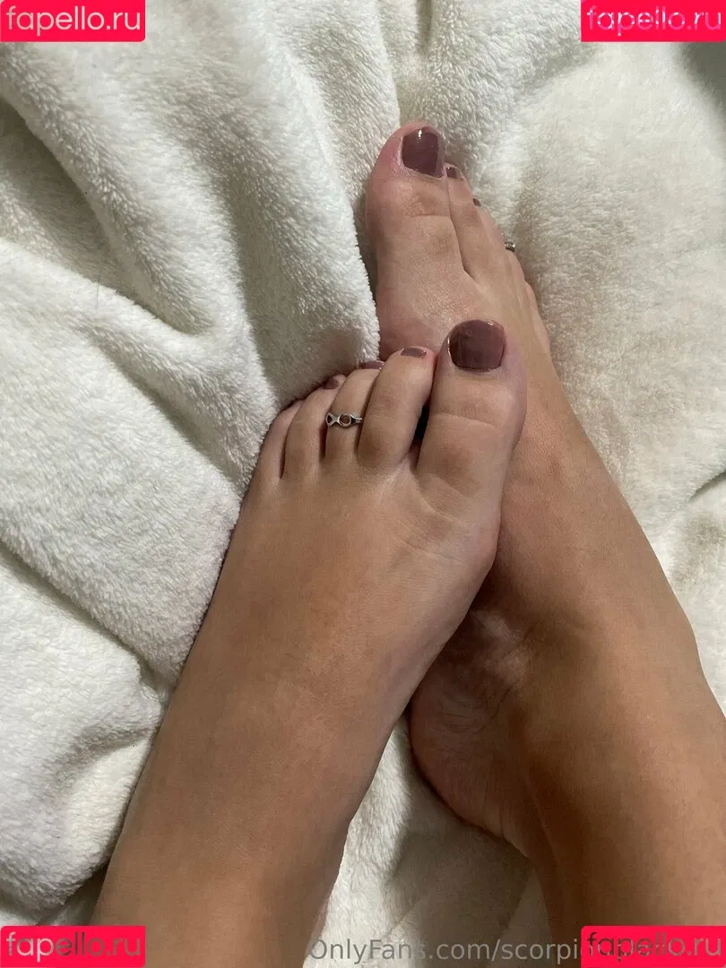 miaska_eniotna / scorpionblackgirl Onlyfans Photo Gallery 