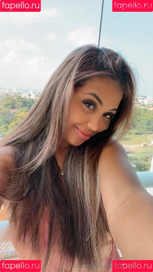 sofiamorenox / sofiemorenox Onlyfans Photo Gallery 