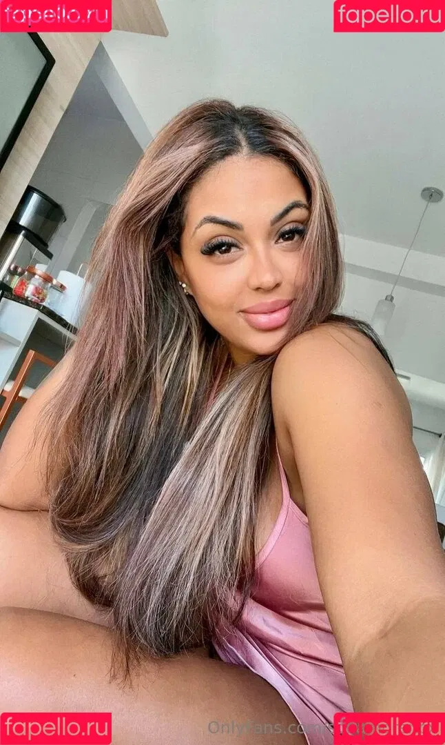 sofiamorenox / sofiemorenox Onlyfans Photo Gallery 