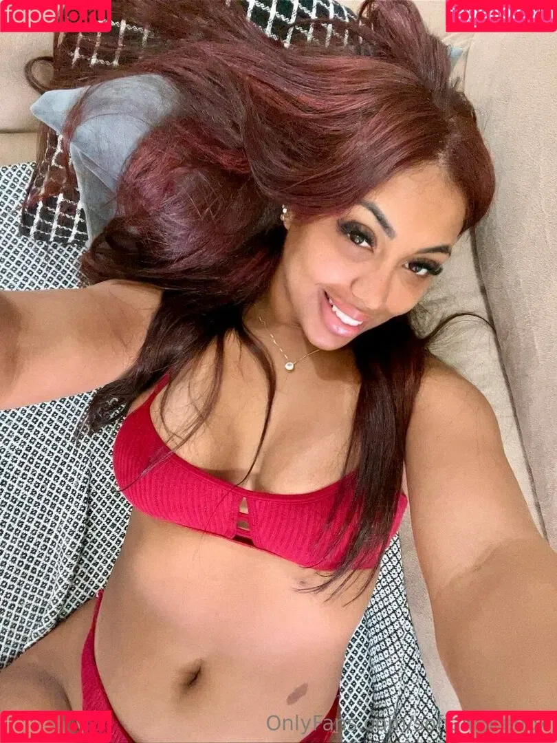 sofiamorenox / sofiemorenox Onlyfans Photo Gallery 