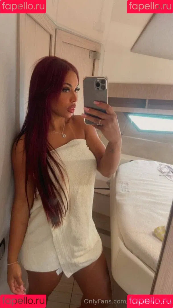 sofiamorenox / sofiemorenox Onlyfans Photo Gallery 