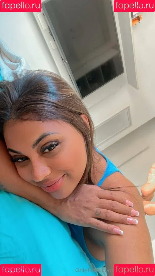 sofiamorenox / sofiemorenox Onlyfans Photo Gallery 