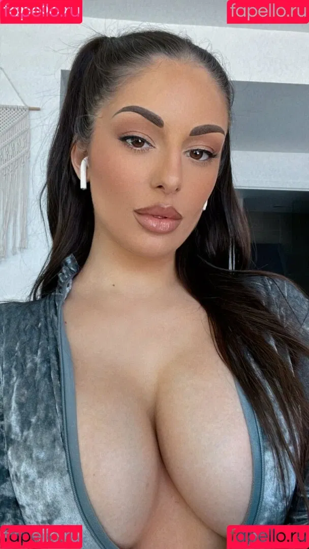 Risrose / marisa rosen / risroseofficial Onlyfans Photo Gallery 