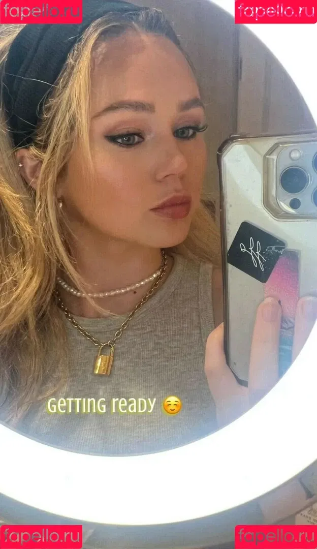 Brec Bassinger / brec_bassinger / brecbassinger Onlyfans Photo Gallery 