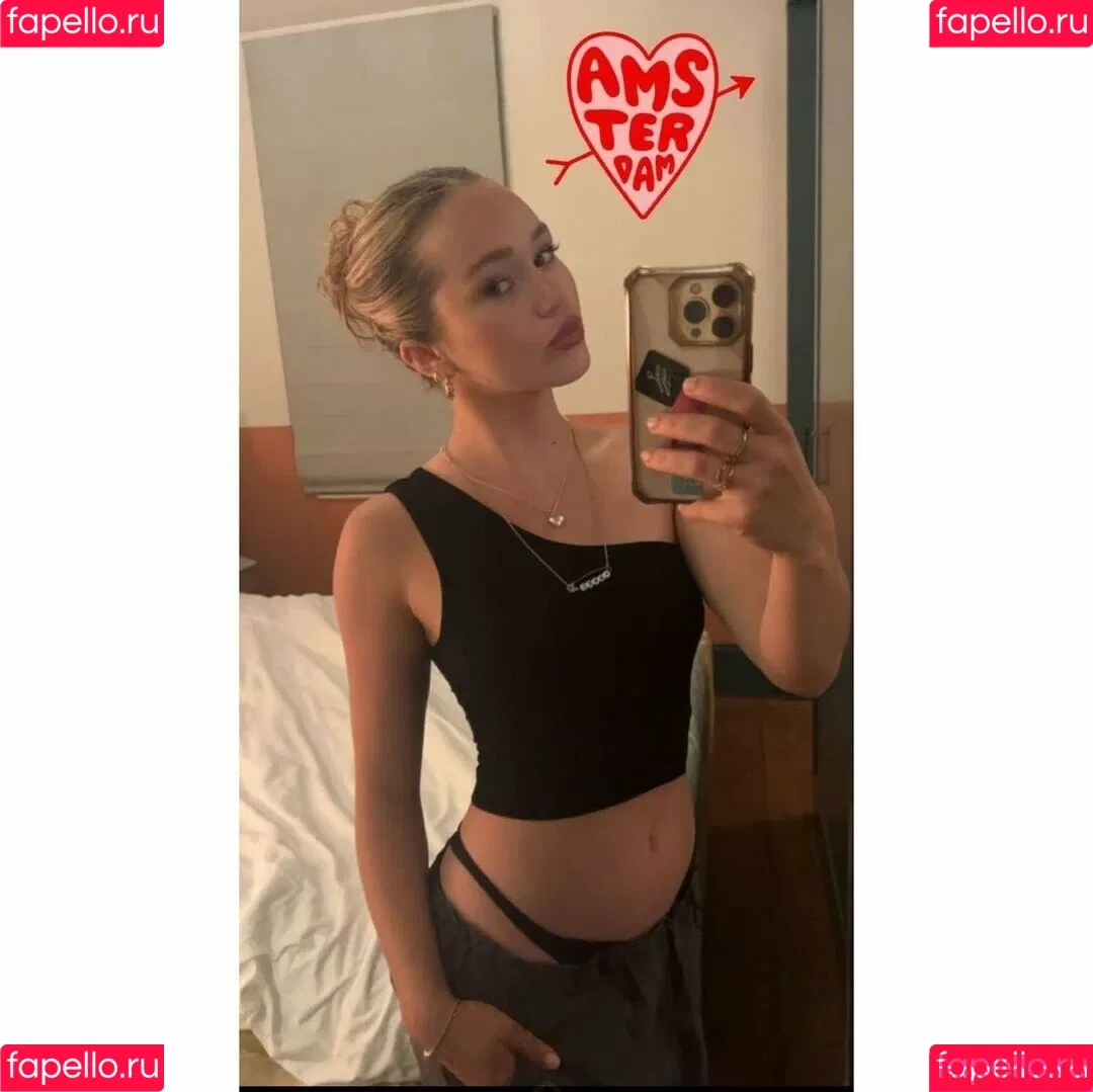 Brec Bassinger / brec_bassinger / brecbassinger Onlyfans Photo Gallery 