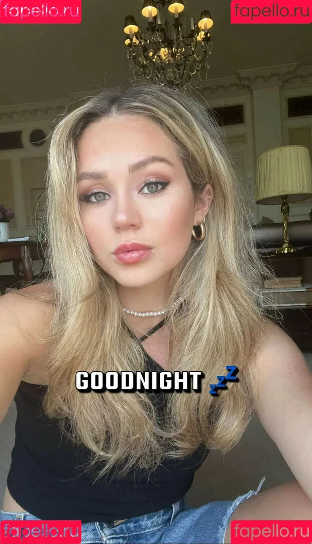 Brec Bassinger / brec_bassinger / brecbassinger Onlyfans Photo Gallery 