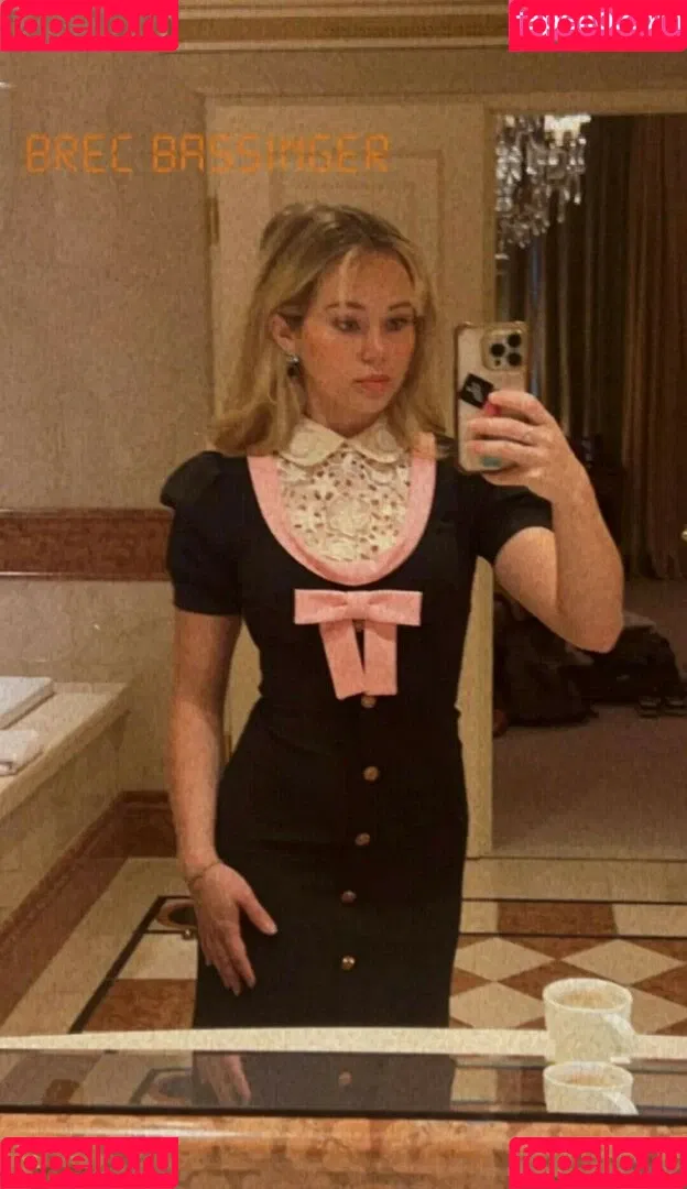 Brec Bassinger / brec_bassinger / brecbassinger Onlyfans Photo Gallery 