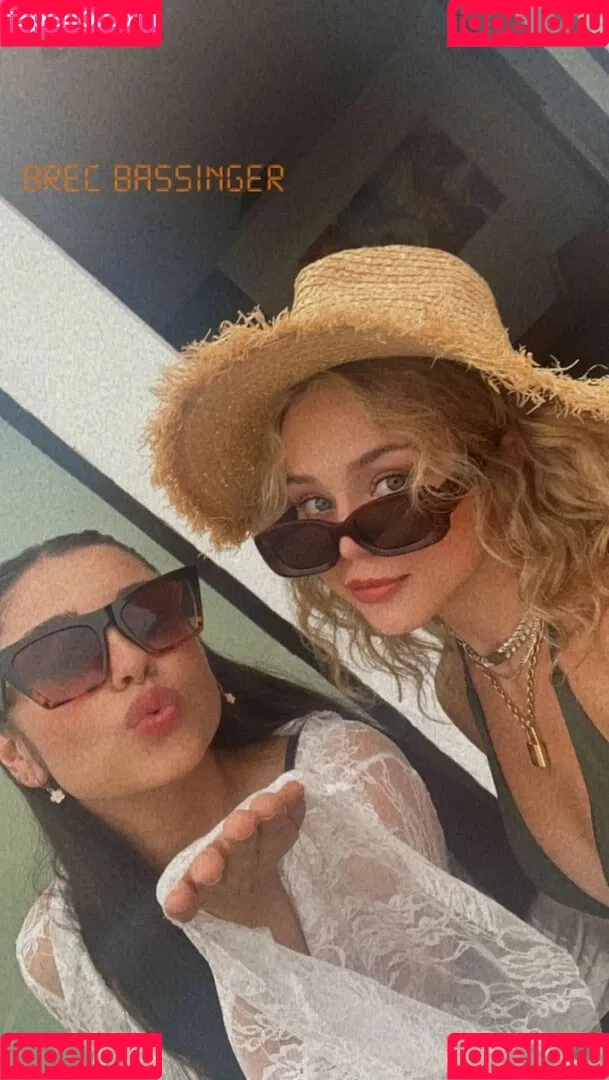 Brec Bassinger / brec_bassinger / brecbassinger Onlyfans Photo Gallery 