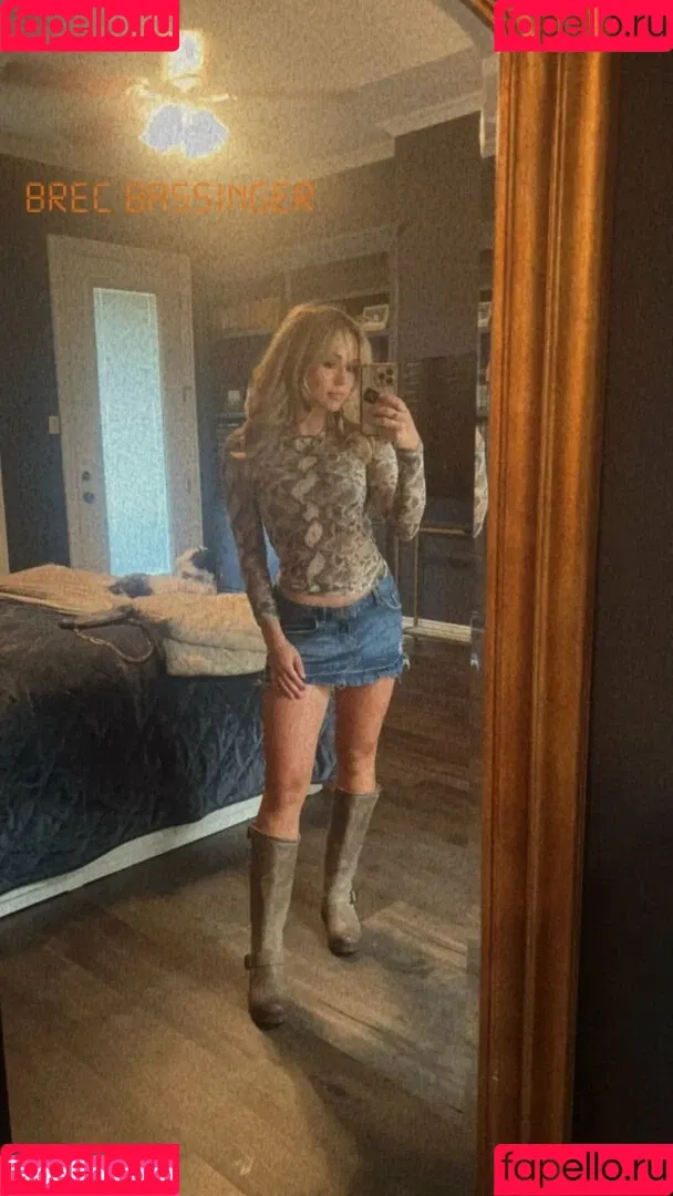 Brec Bassinger / brec_bassinger / brecbassinger Onlyfans Photo Gallery 