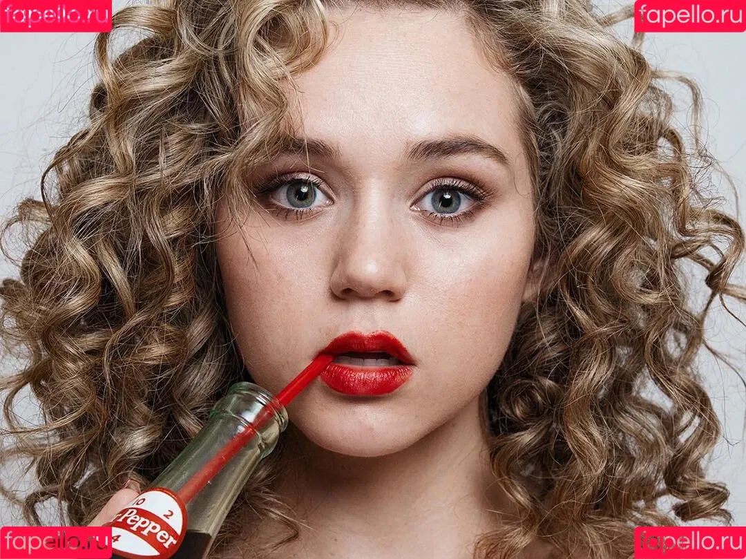 Brec Bassinger / brec_bassinger / brecbassinger Onlyfans Photo Gallery 