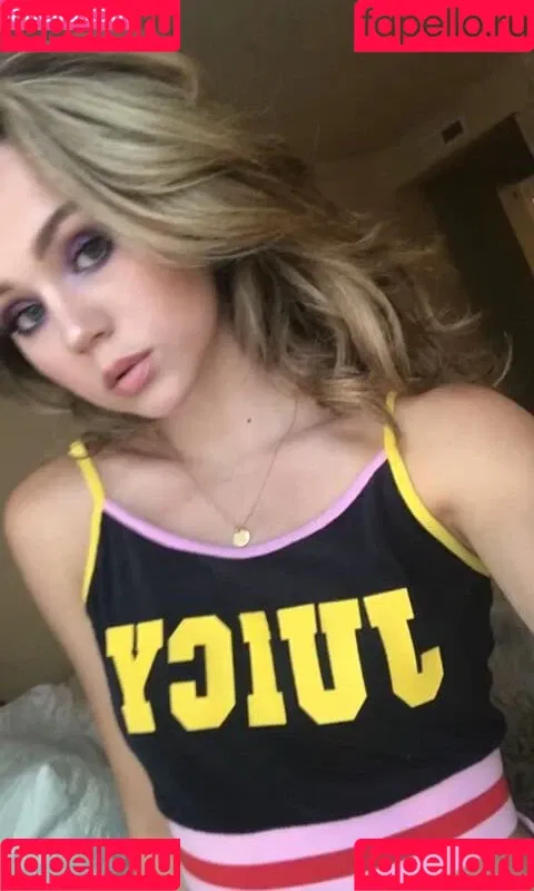 Brec Bassinger / brec_bassinger / brecbassinger Onlyfans Photo Gallery 