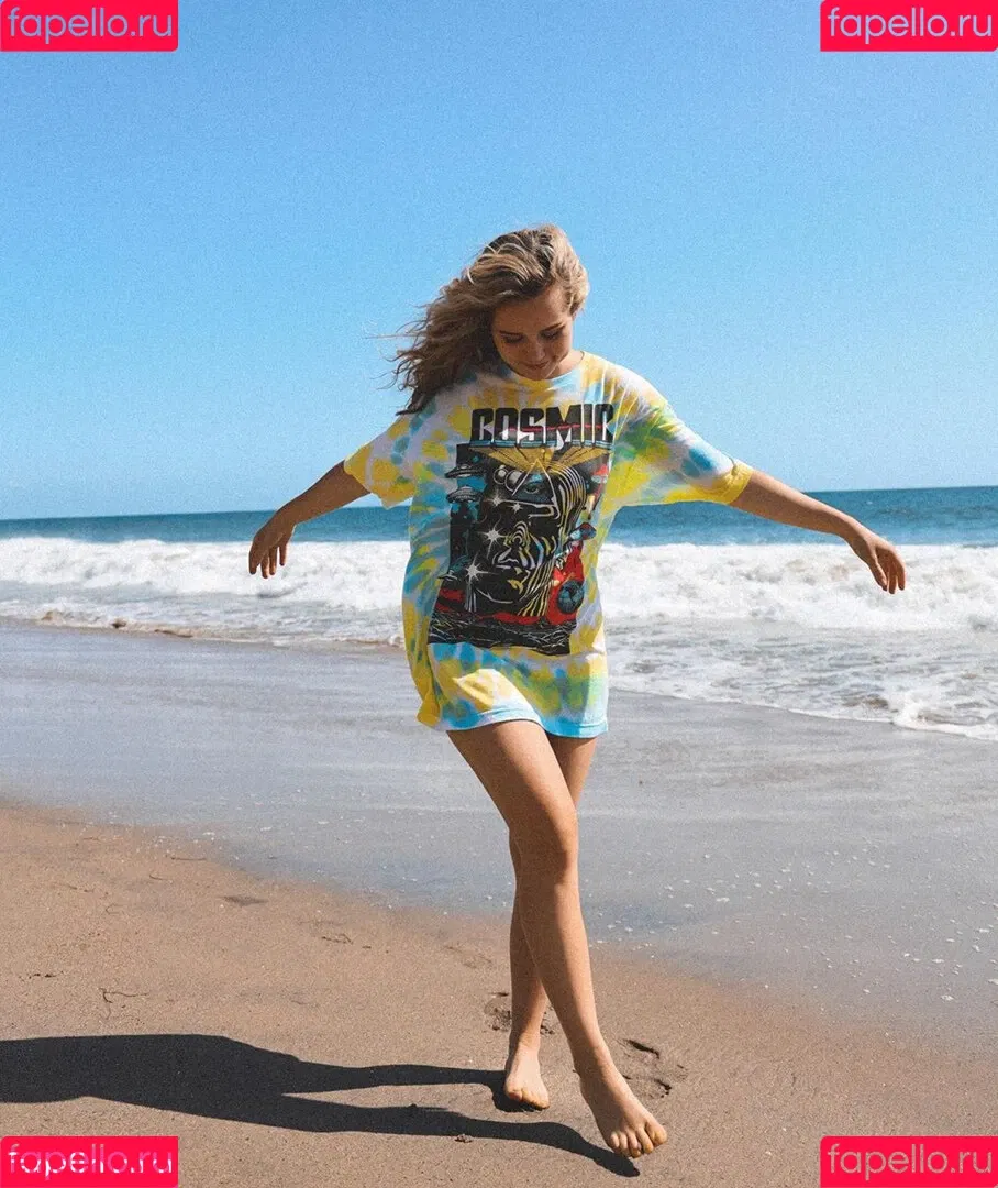 Brec Bassinger / brec_bassinger / brecbassinger Onlyfans Photo Gallery 