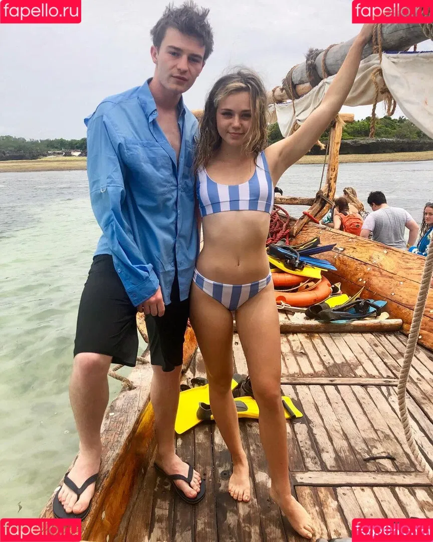 Brec Bassinger / brec_bassinger / brecbassinger Onlyfans Photo Gallery 