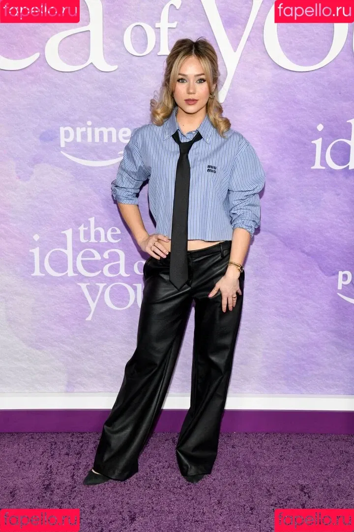 Brec Bassinger / brec_bassinger / brecbassinger Onlyfans Photo Gallery 