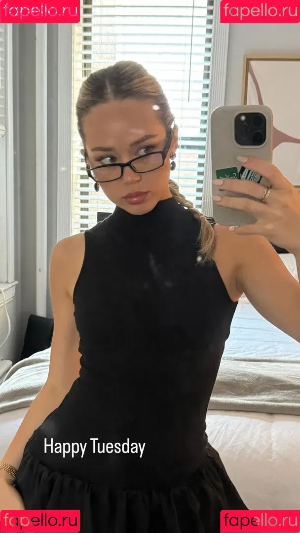 Brec Bassinger / brec_bassinger / brecbassinger Onlyfans Photo Gallery 