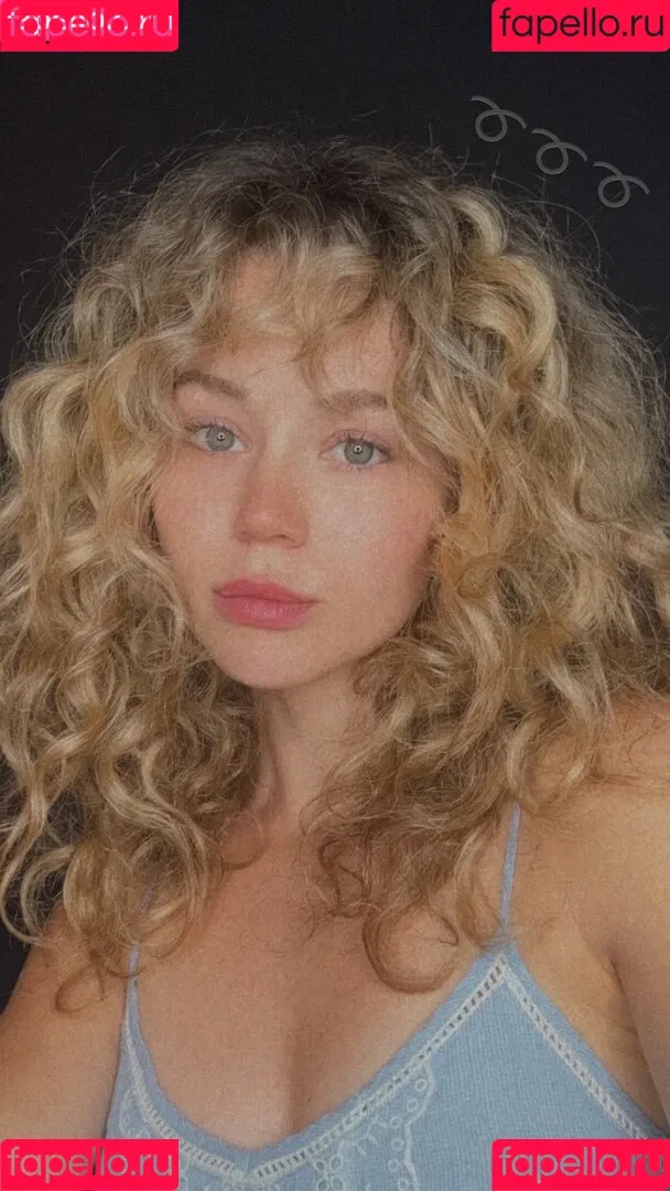 Brec Bassinger / brec_bassinger / brecbassinger Onlyfans Photo Gallery 