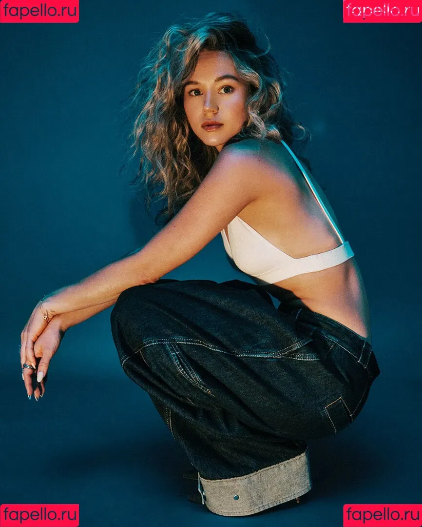 Brec Bassinger / brec_bassinger / brecbassinger Onlyfans Photo Gallery 