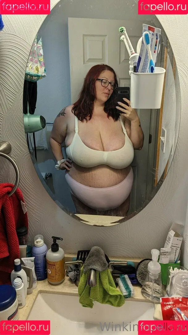 busty mara / winking.daisys / winkingdaisys Onlyfans Photo Gallery 