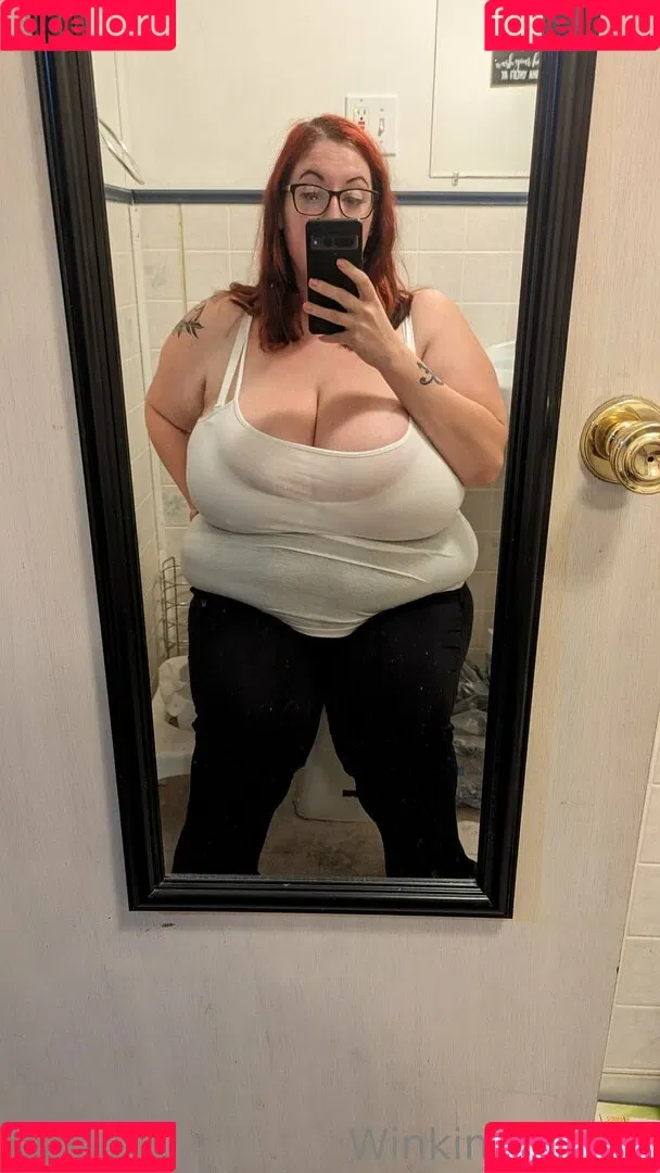 busty mara / winking.daisys / winkingdaisys Onlyfans Photo Gallery 