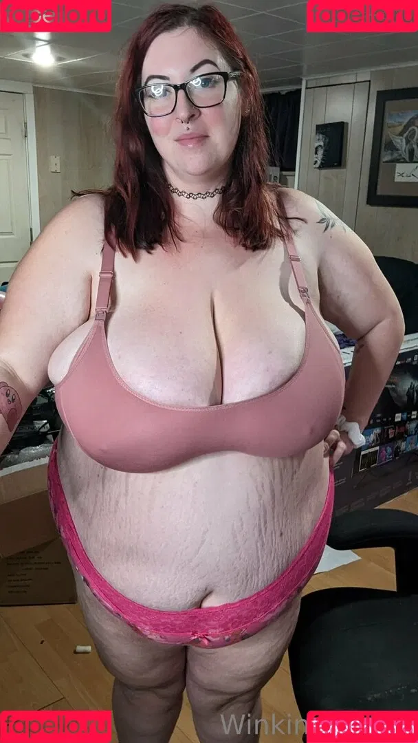 busty mara / winking.daisys / winkingdaisys Onlyfans Photo Gallery 