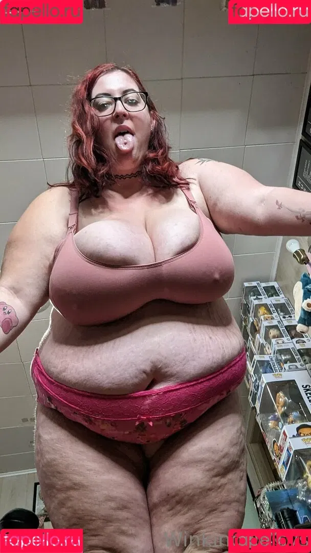 busty mara / winking.daisys / winkingdaisys Onlyfans Photo Gallery 