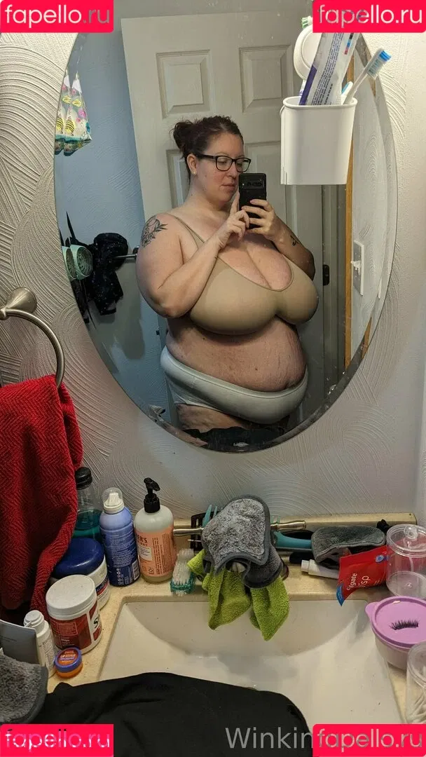 busty mara / winking.daisys / winkingdaisys Onlyfans Photo Gallery 