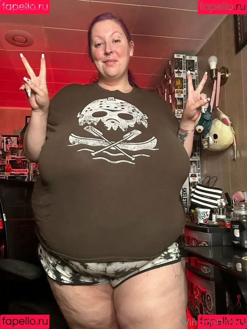 busty mara / winking.daisys / winkingdaisys Onlyfans Photo Gallery 