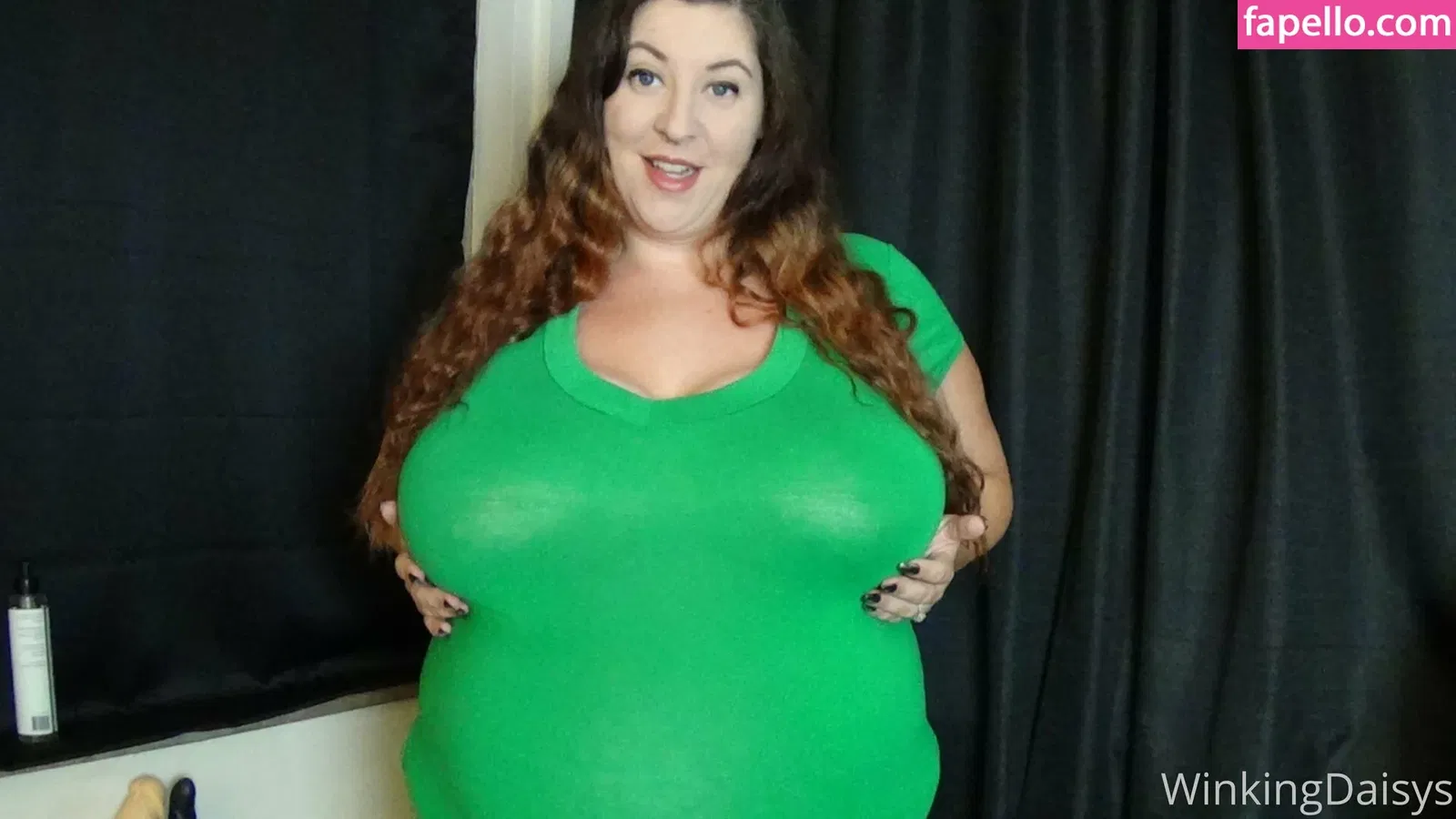 busty mara / winking.daisys / winkingdaisys Onlyfans Photo Gallery 