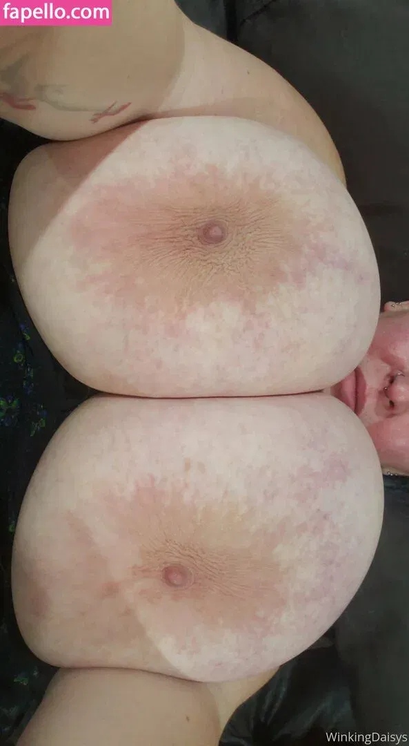 busty mara / winking.daisys / winkingdaisys Onlyfans Photo Gallery 